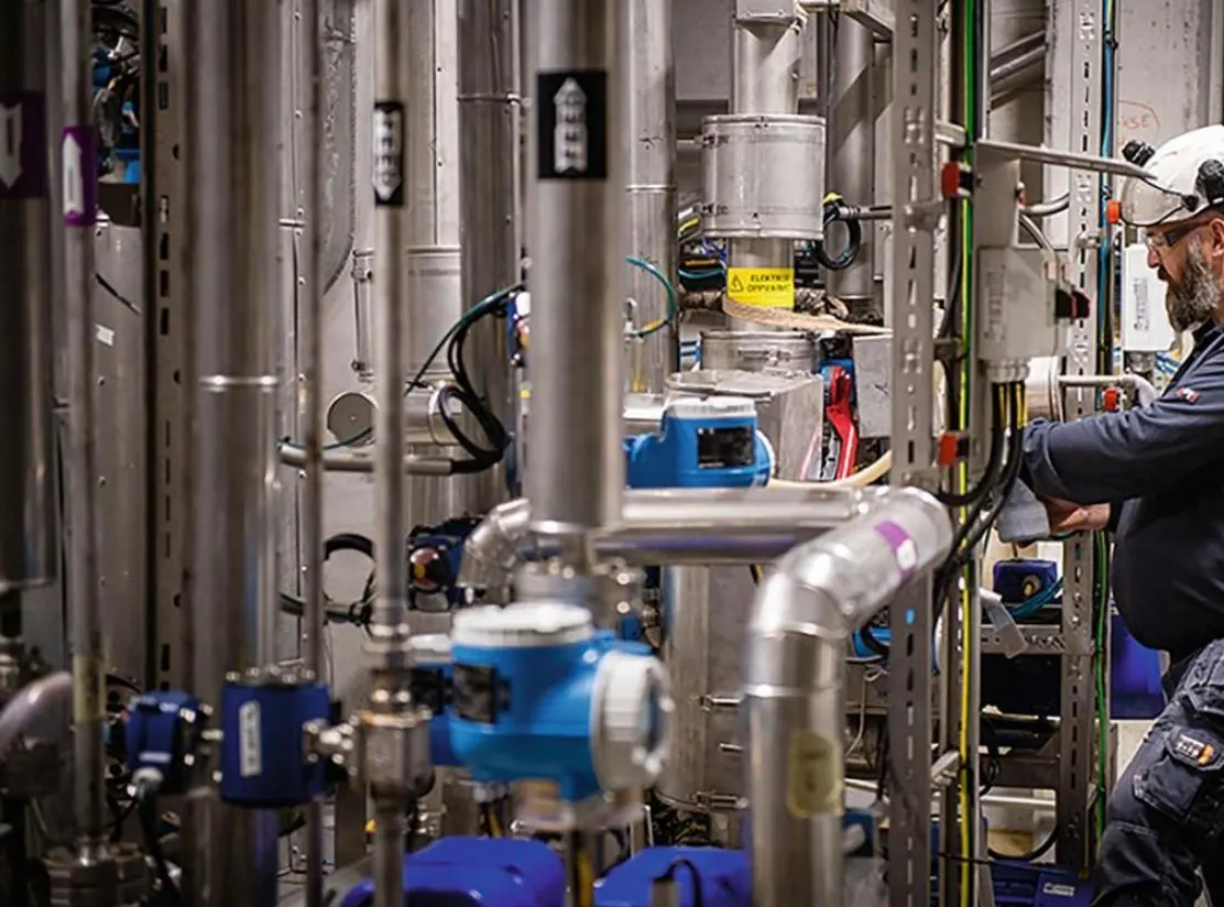 Manutenção industrial em equipamento